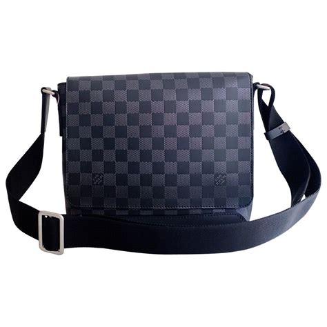 sac louis vuitton homme sacoche|Louis Vuitton boutique en ligne.